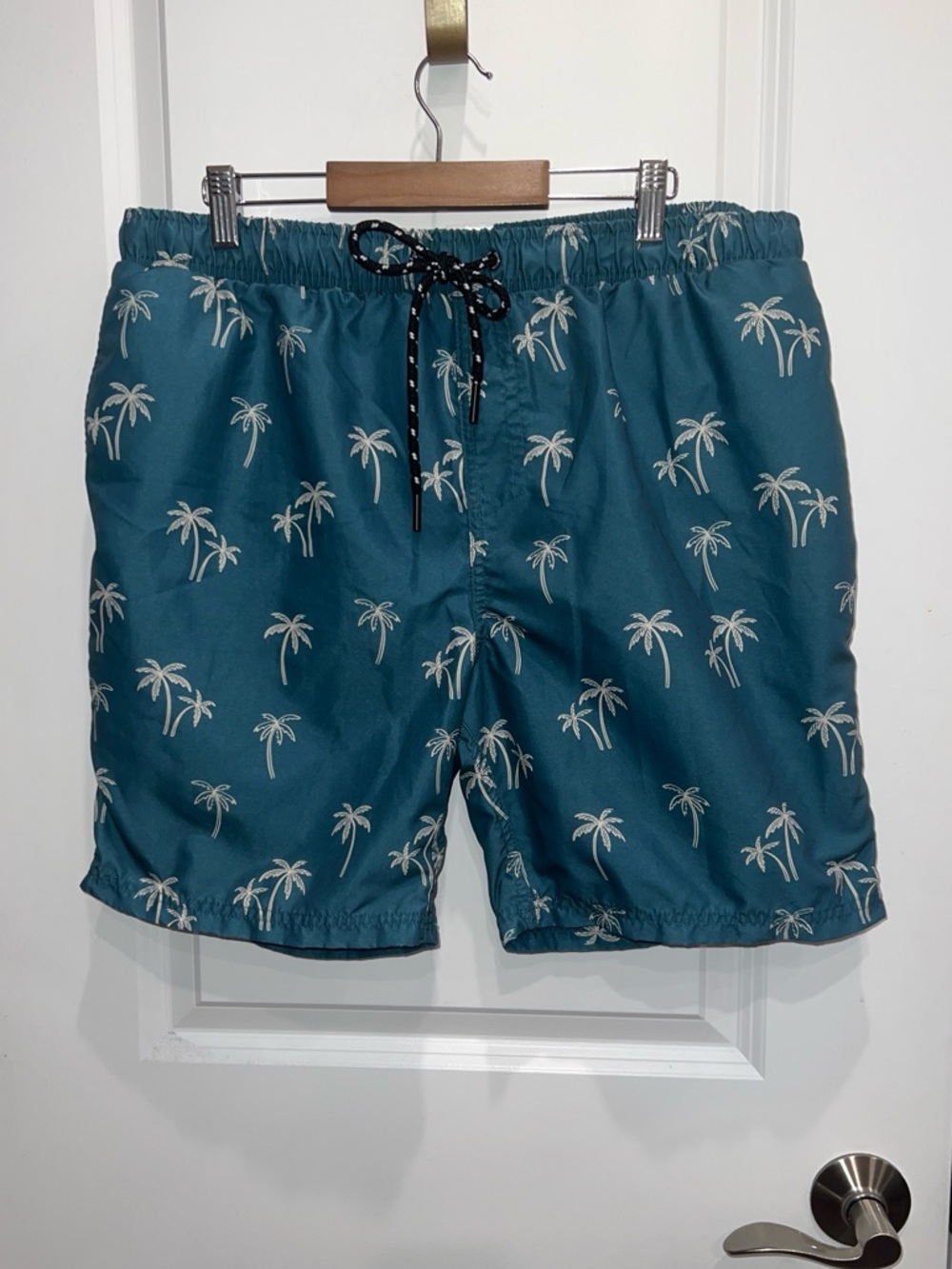 Distortion Men's Swim Shorts Palm Tree Size XL NWOT Drawstring Waist Swimwear